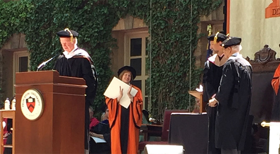 Robert Geddes awarded honorary Doctor of Fine Arts.